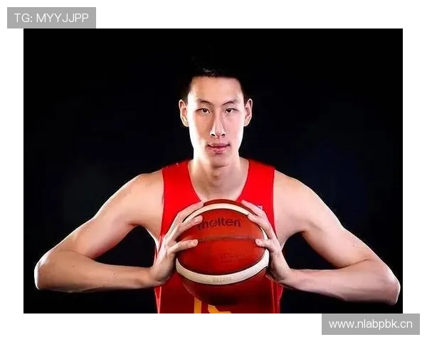 杨瀚森训练完直接拎着爱马仕去吃路边摊? 杨瀚森训练完直接拎着爱马仕去吃路边摊?